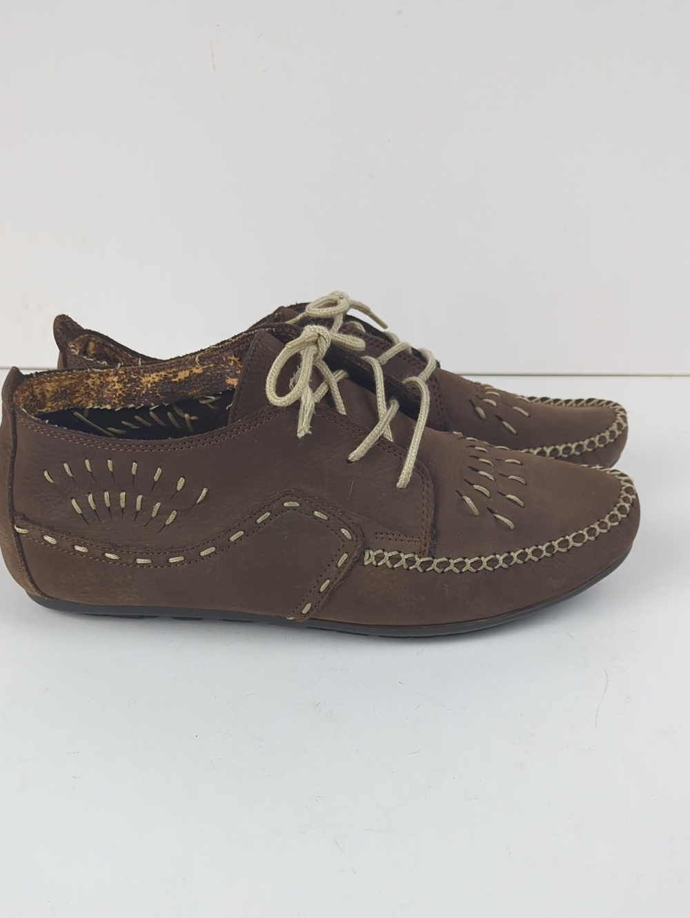 HUSH PUPPIES Women's Brown Leather Lace-Up Moccasin Shoes